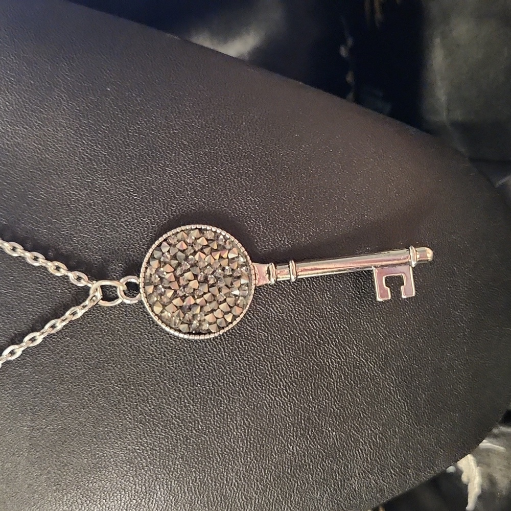 Paparazzi Key Keepsake Silver Necklace
